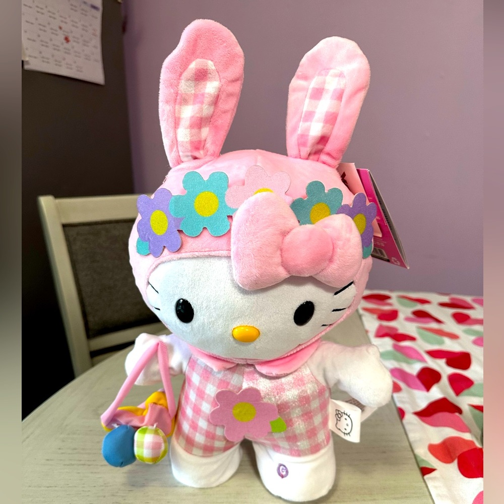 BNWT  Rare 🐰Hello Kitty Easter Stepper🐰
